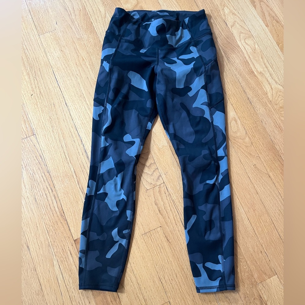 Athleta Camo Leggins women’s size XS